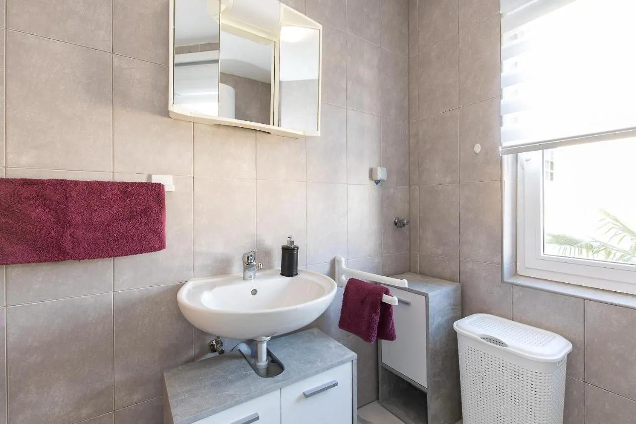 New Renovated Apartment Urska Malinska Croatia